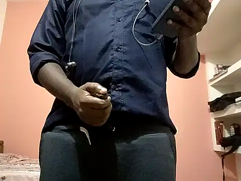 Snapshot of Aneesh007m chatting on 11/21/25, 07:34 Aneesh007m online show from 11/21/25, 07:34