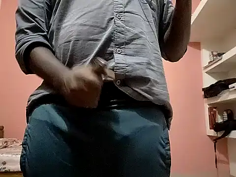 Snapshot of Aneesh007m chatting on 11/22/25, 05:45 Aneesh007m online show from 11/22/25, 05:45