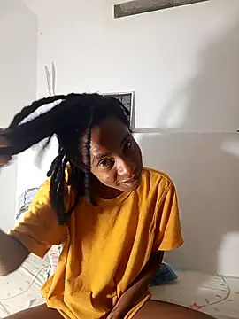 Snapshot of africa_deluxe chatting on 10/16/25, 10:49 africa deluxe online show from 10/16/25, 10:49