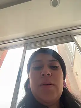 emilyjohanson online show from 04/21/26, 07:06