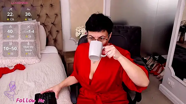 Snapshot of BustyPenellope chatting on 02/14/26, 03:47 BustyPenellope online show from 02/14/26, 03:47