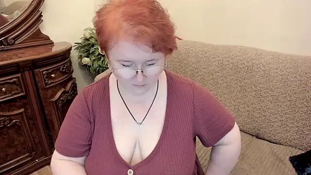 leiamillersonn online show from 11/09/25, 05:00