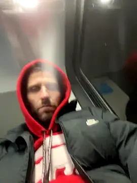 Snapshot of FckbbOy chatting on 10/31/25, 05:30 FckbbOy online show from 10/31/25, 05:30