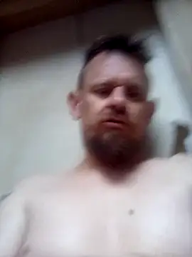 Snapshot of Skody31 chatting on 01/01/25, 06:26 Skody31 online show from 01/01/25, 06:26