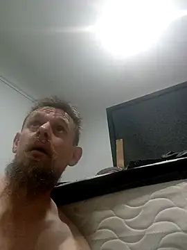 Snapshot of Skody31 chatting on 10/06/25, 02:47 Skody31 online show from 10/06/25, 02:47