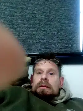 Snapshot of Skody31 chatting on 10/21/25, 05:30 Skody31 online show from 10/21/25, 05:30