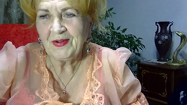 Emma52610 online show from 01/26/25, 05:44