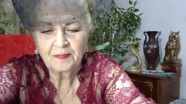 Emma52610 online show from 02/26/25, 05:39