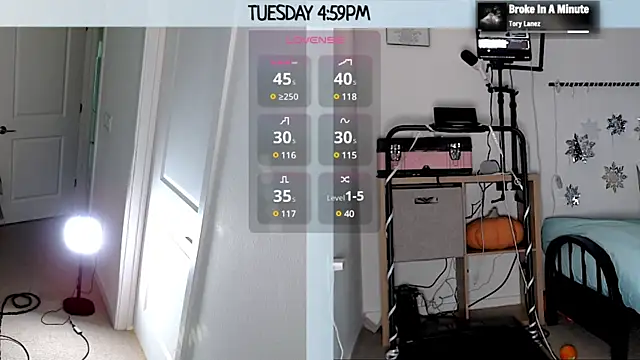 Snapshot of MilaValentina chatting on 12/31/24, 10:01 MilaValentina online show from 12/31/24, 10:01