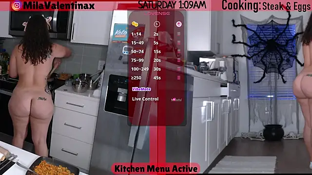 Snapshot of MilaValentina chatting on 10/18/25, 05:10 MilaValentina online show from 10/18/25, 05:10