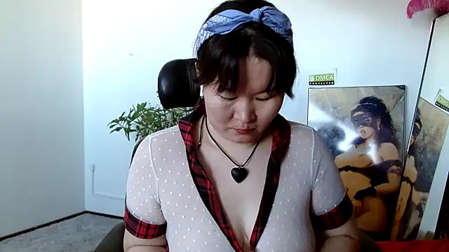 Snapshot of Akira_xx chatting on 02/06/25, 09:00 Akira xx online show from 02/06/25, 09:00