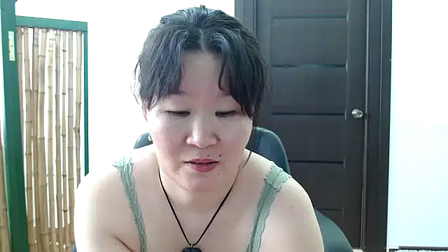 Snapshot of Akira_xx chatting on 02/10/25, 08:42 Akira xx online show from 02/10/25, 08:42