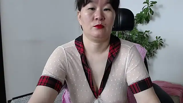 Snapshot of Akira_xx chatting on 09/22/25, 02:24 Akira xx online show from 09/22/25, 02:24