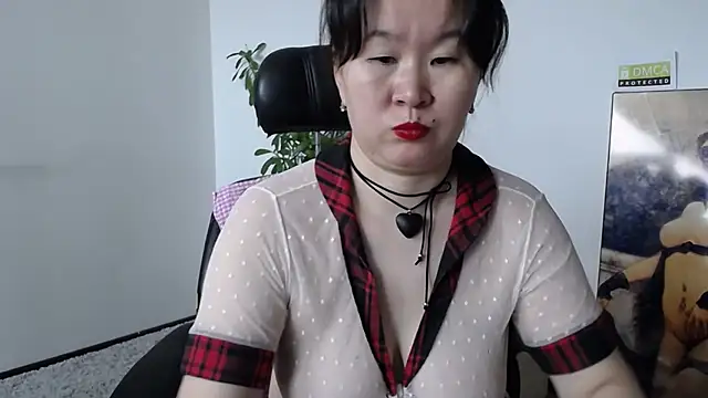 Snapshot of Akira_xx chatting on 10/26/25, 02:50 Akira xx online show from 10/26/25, 02:50