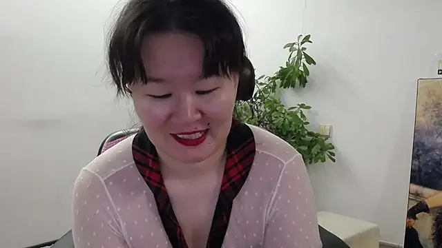 Snapshot of Akira_xx chatting on 12/03/25, 02:30 Akira xx online show from 12/03/25, 02:30