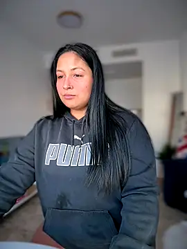 DannaaMeliza online show from 11/29/25, 10:51