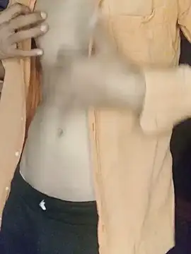 Snapshot of flaco317 chatting on 11/12/25, 03:40 flaco317 online show from 11/12/25, 03:40