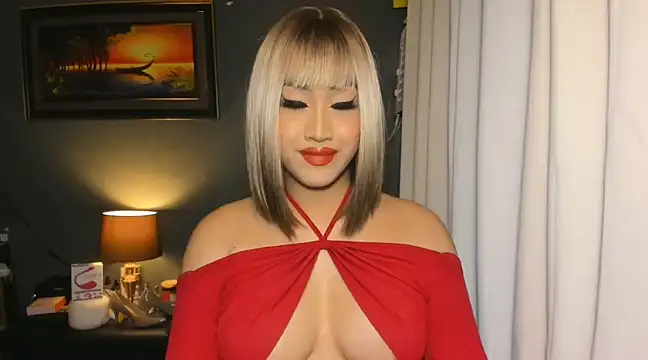 Snapshot of AliciaGundersen chatting on 12/19/24, 08:13 AliciaGundersen online show from 12/19/24, 08:13