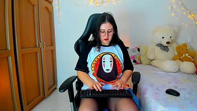 Snapshot of Susan_Foxx chatting on 01/09/25, 08:11 Susan Foxx online show from 01/09/25, 08:11