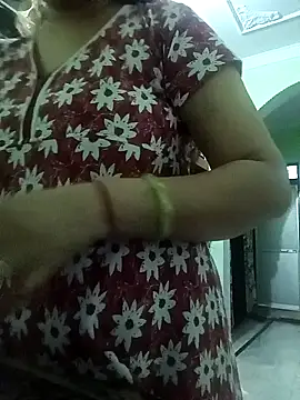 Snapshot of naughtymadam chatting on 12/08/24, 01:24 naughtymadam online show from 12/08/24, 01:24