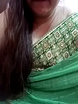 Snapshot of naughtymadam chatting on 12/11/24, 05:00 naughtymadam online show from 12/11/24, 05:00