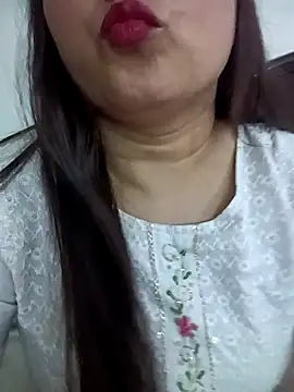 Snapshot of naughtymadam chatting on 02/25/26, 05:50 naughtymadam online show from 02/25/26, 05:50