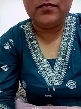 Snapshot of naughtymadam chatting on 02/28/26, 06:25 naughtymadam online show from 02/28/26, 06:25