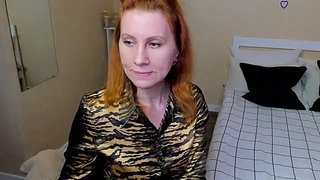 FoxySophia online show from 09/26/25, 08:57