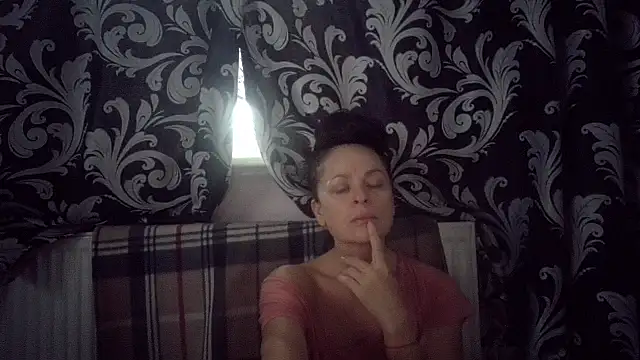 LindaStarS online show from 11/29/25, 06:05