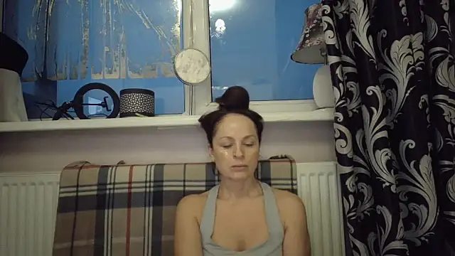 LindaStarS online show from 02/18/26, 04:41