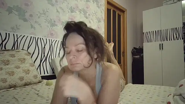 LindaStarS online show from 03/10/26, 05:51