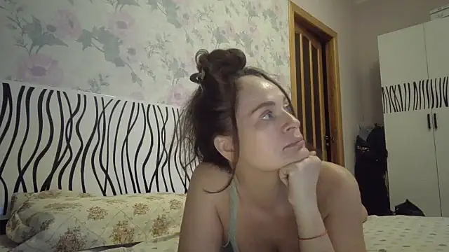 LindaStarS online show from 04/04/26, 04:59