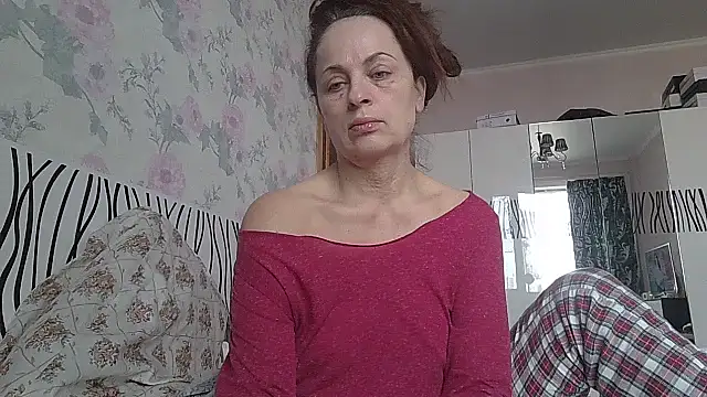 LindaStarS online show from 04/11/26, 05:45