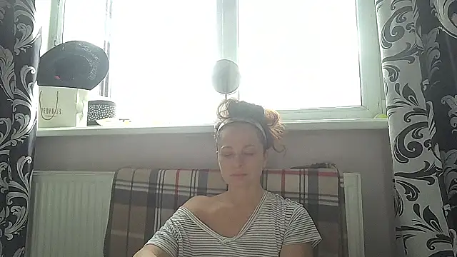 LindaStarS online show from 05/14/26, 03:41