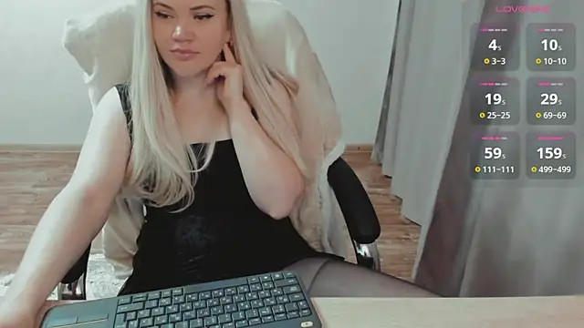 AllAboutLoveXx online show from 02/25/26, 06:56