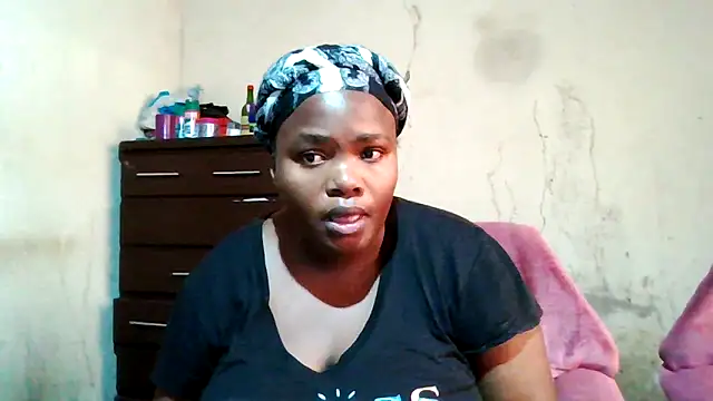 Snapshot of sexybigboobz chatting on 11/27/25, 03:30 sexybigboobz online show from 11/27/25, 03:30