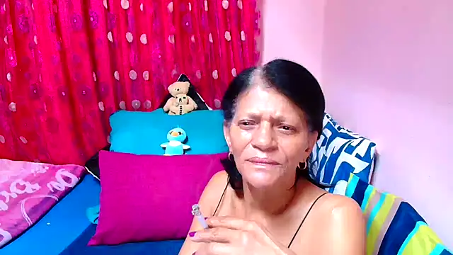 SLUTTYROXY online show from 09/30/25, 06:24