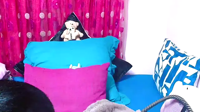 SLUTTYROXY online show from 11/13/25, 06:29