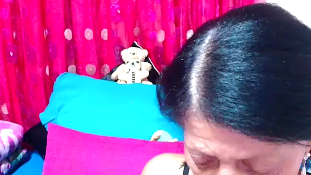 SLUTTYROXY online show from 11/16/25, 05:24