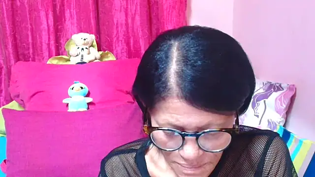 SLUTTYROXY online show from 02/04/26, 05:52