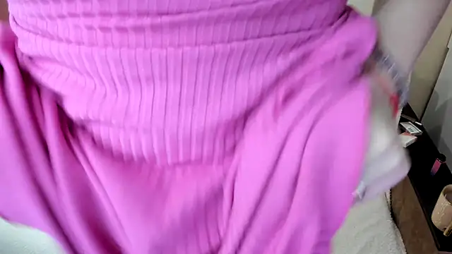 nikkiRyd online show from 12/18/25, 12:11