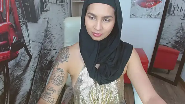 Snapshot of Shay__lee chatting on 02/13/25, 11:26 Shay lee online show from 02/13/25, 11:26