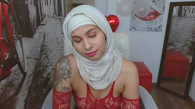 Snapshot of Shay__lee chatting on 02/26/25, 02:15 Shay lee online show from 02/26/25, 02:15
