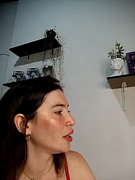 loveuu-bae online show from 12/22/24, 12:28