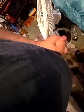 UncutHammer69 online show from 04/22/26, 04:19