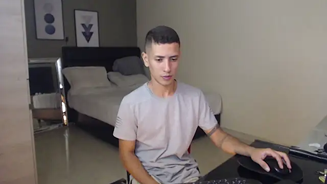 RetainedHound online show from 11/12/25, 11:36