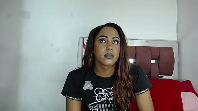 LoraineBigCockTs online show from 09/27/25, 08:14