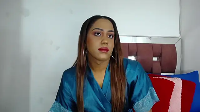 LoraineBigCockTs online show from 10/17/25, 01:35