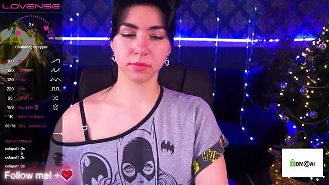 Snapshot of EmilyCandyy chatting on 12/12/24, 10:45 EmilyCandyy online show from 12/12/24, 10:45