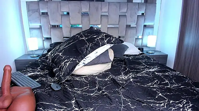 Cammiila online show from 02/21/25, 08:16